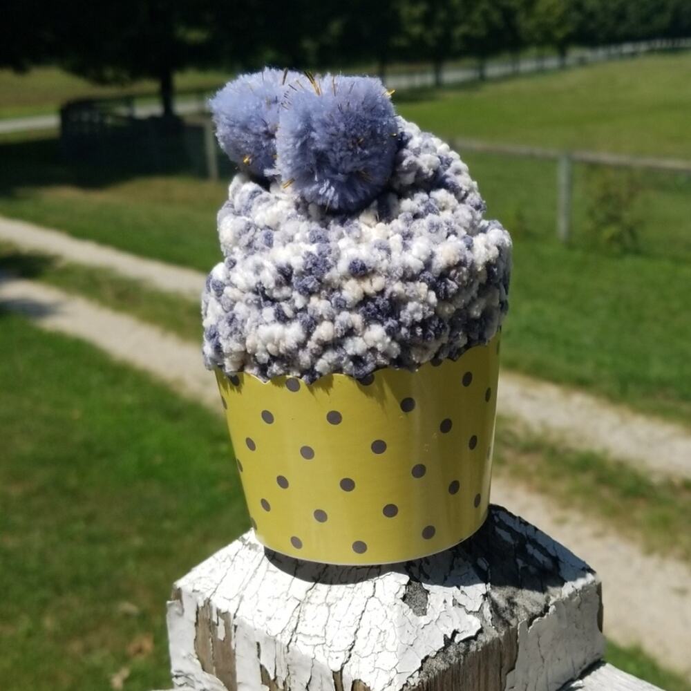 Gray stuff pompom cupcake socks one size gift box